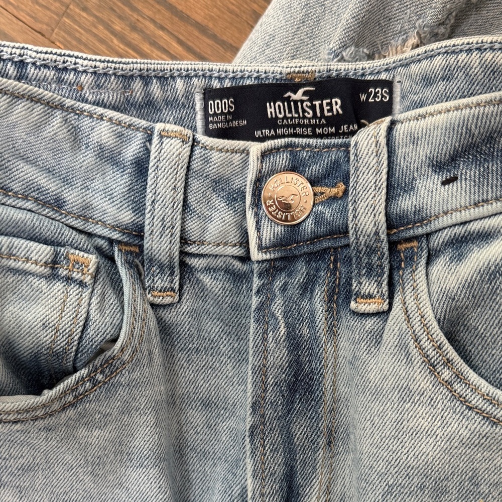 Light Wash Distressed Jeans bundle woman's 0&00 - Picture 3 of 4